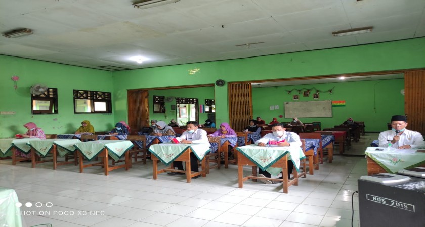 Kegiatan Isra' Mi'raj di SMPN 2 TAROKAN